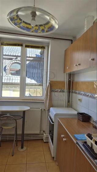 Apartament cu 2 camere decomandat în Elisabetin