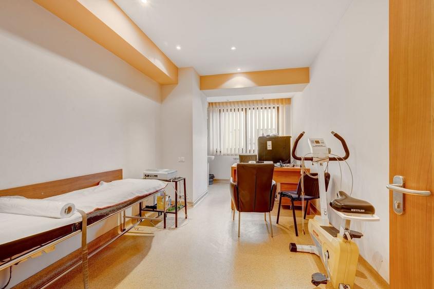 Apartament cu 7 camere decomandat, mobilat în Dorobanți