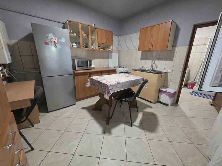 Casă cu 4 camere cu Teren 283 Mp în Brăilița