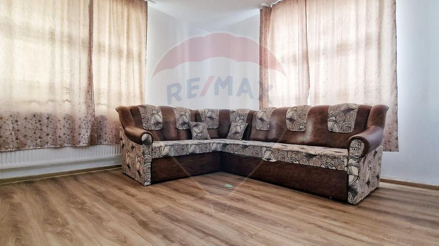 Apartament cu 2 camere semidecomandat în Florești