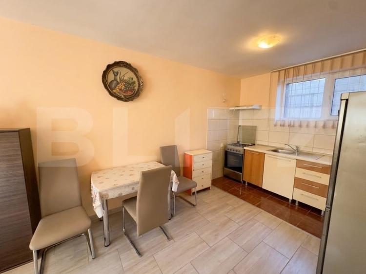 Apartament cu 2 camere semidecomandat, mobilat în Cetate
