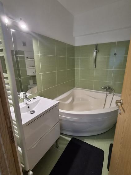 Apartament cu 2 camere decomandat în Smeura