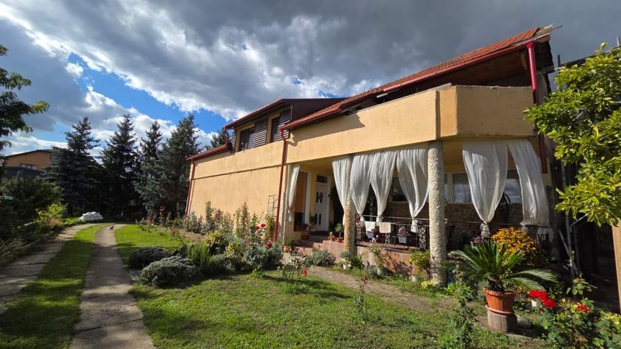 Casă individuală cu 4 camere cu Garaj în Lucian Blaga