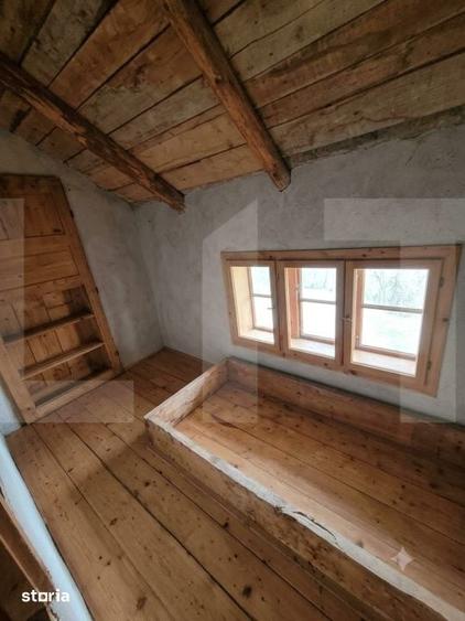 Casă cu 10 camere cu Teren 10000 Mp în Cotu
