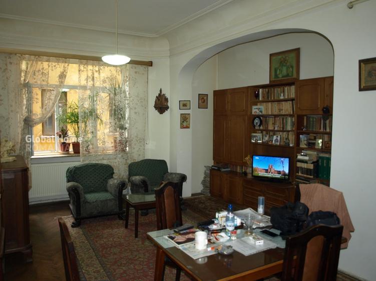 Apartament cu 3 camere decomandat în Armeneasca