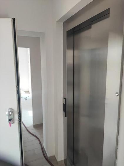 Casă cu 14 camere cu Teren 300 Mp în Floreasca