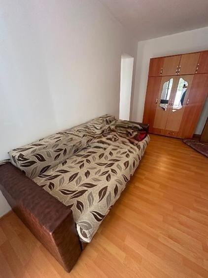 Garsonieră decomandată în Podu Roș