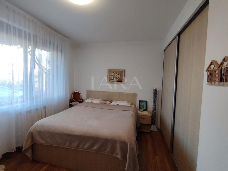 Apartament cu 3 camere semidecomandat, mobilat în Borhanci