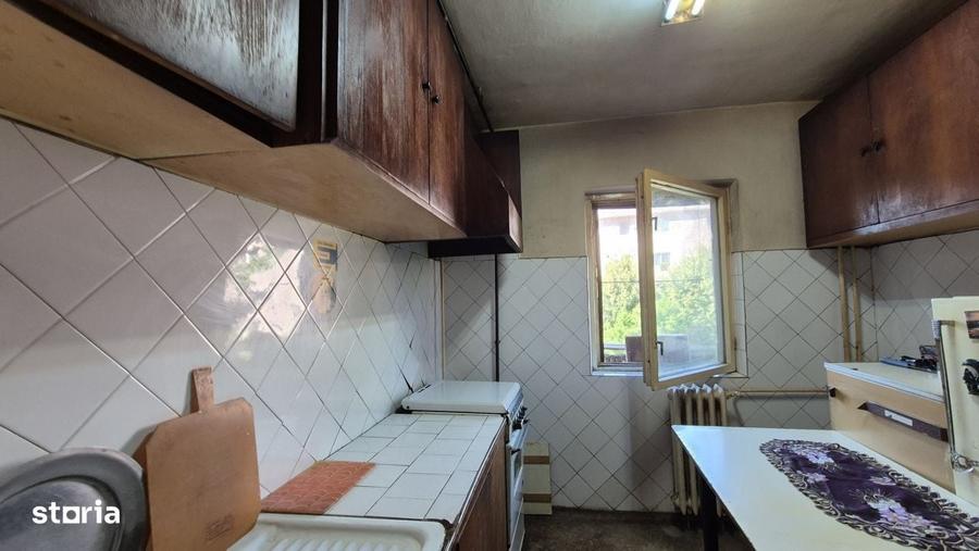 Apartament cu 2 camere decomandat în Grivița