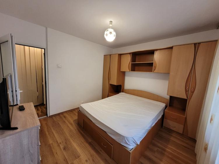 Apartament cu 2 camere decomandat în Sud