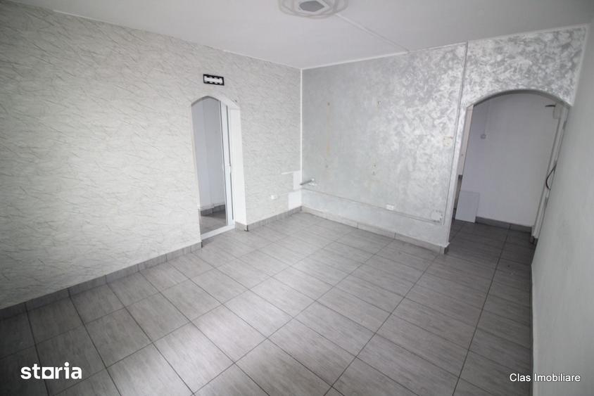 Spațiu comercial, de 52 mp, în Central