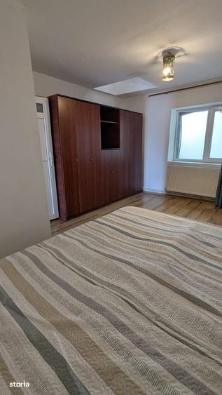 Apartament cu 3 camere în Mihai Bravu