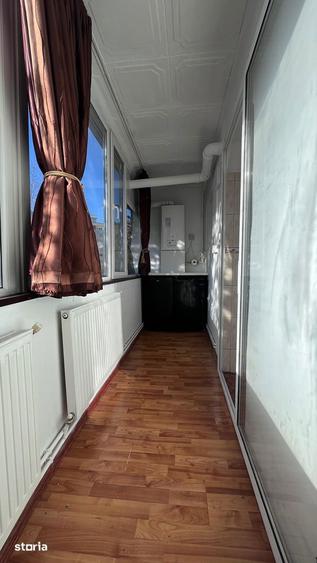 Apartament cu 3 camere în Astra