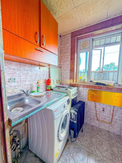 Garsonieră circulară, mobilată în Rahova