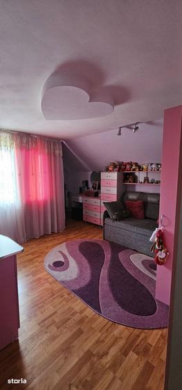 Casă cu 4 camere cu Teren 368 Mp în Coman
