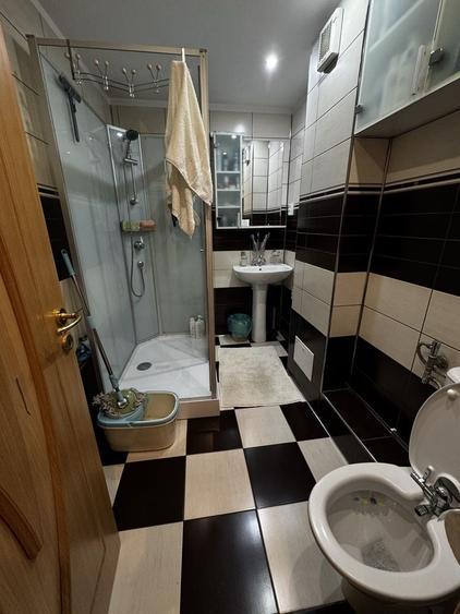 Apartament cu 2 camere decomandat în Exterior Vest