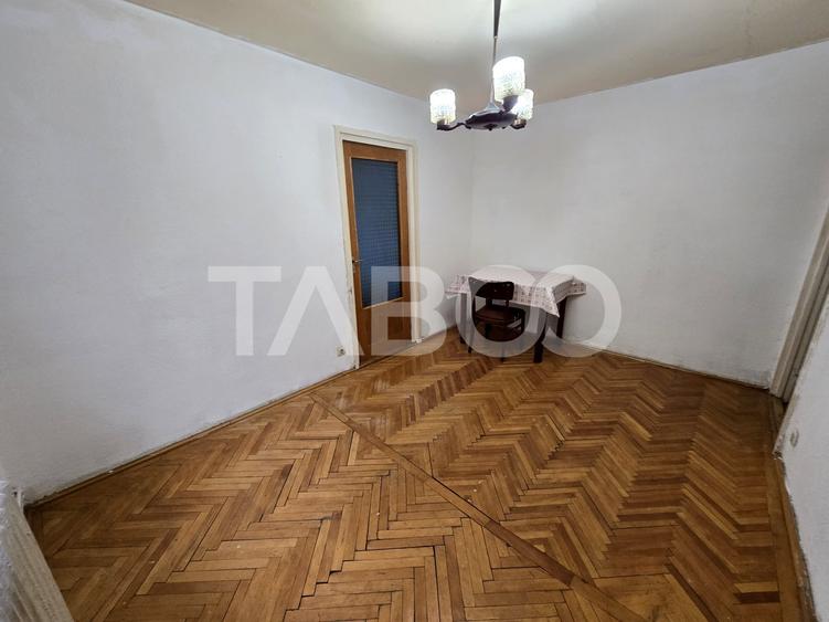 Apartament cu 2 camere nedecomandat în Țiglari