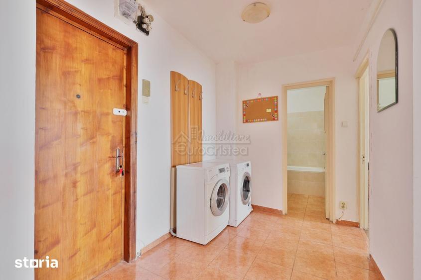 Apartament cu 2 camere decomandat în Est