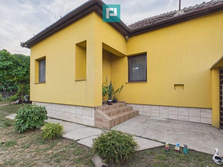Casă cu 4 camere cu Teren 5538 Mp în Macea