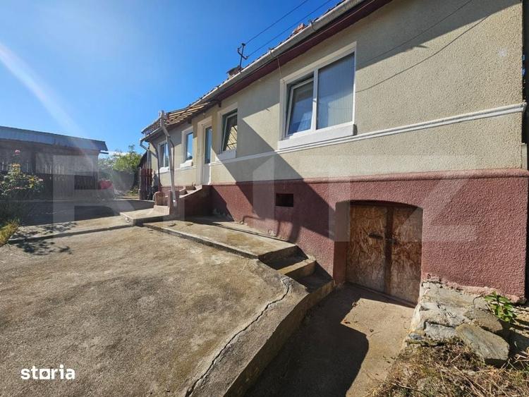 Casă cu 2 camere cu Teren 2194 Mp în Șpring