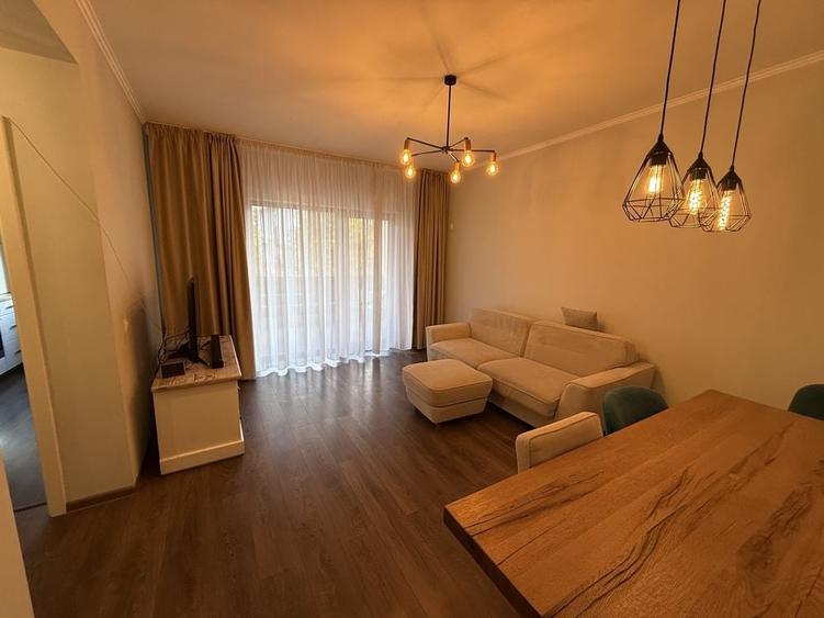 Apartament cu 2 camere decomandat în Sânpetru