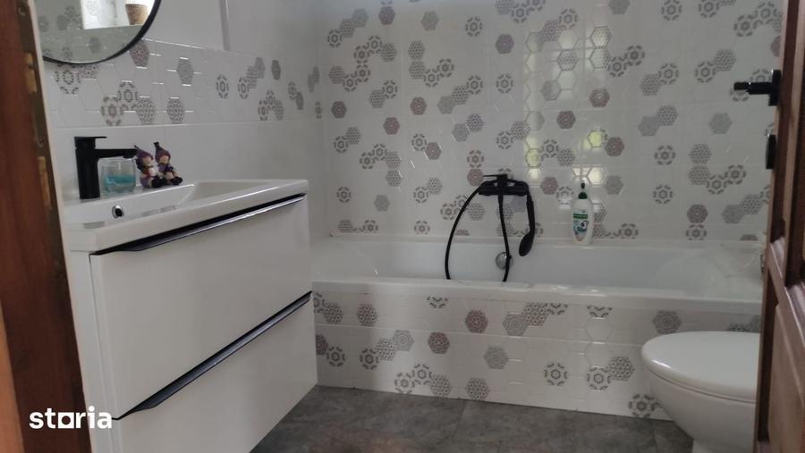 Casă cu 4 camere cu Teren 2600 Mp în Sânpaul