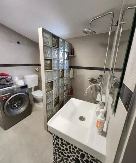 Casă cu 2 camere cu Teren 1000 Mp în Unirii