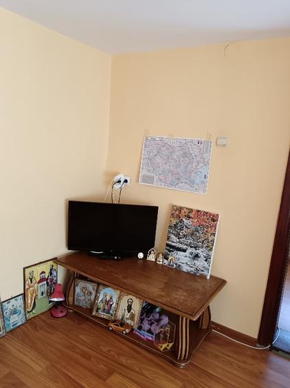 Casă individuală cu 3 camere cu Teren 6100 Mp în Micești