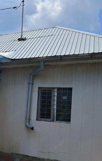 Casă cu 2 camere cu Teren 1000 Mp în Costuleni