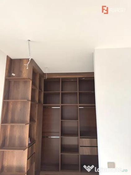Apartament cu 4 camere decomandat în Torontalului