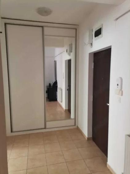 Apartament cu 2 camere nedecomandat în UTA