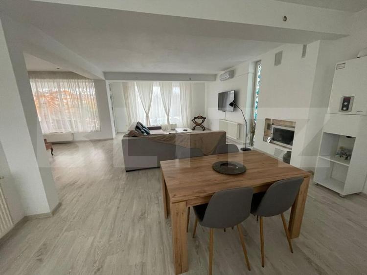 Apartament cu 3 camere decomandat, mobilat în Cârcea