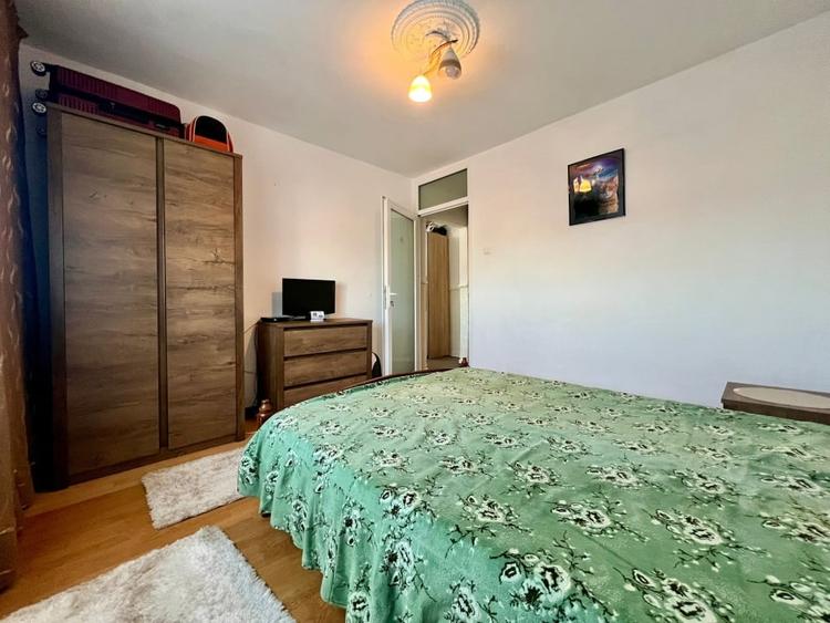 Apartament cu 3 camere decomandat, mobilat în Tecuci