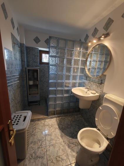 Apartament cu 3 camere decomandat, mobilat în Parcul Circului