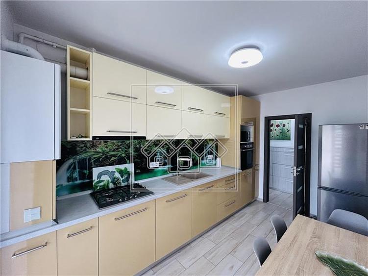 Apartament cu 2 camere decomandat în Turnișor