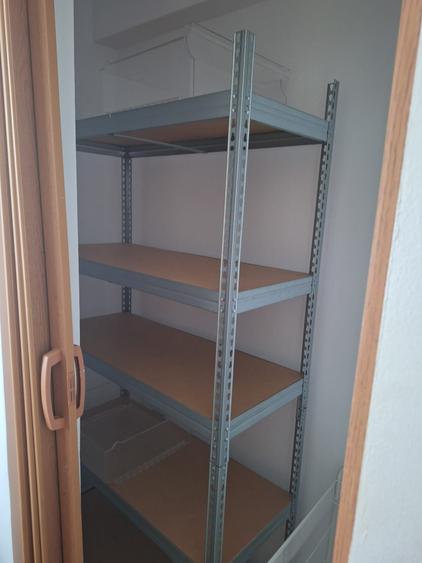 Apartament cu 2 camere semidecomandat în Berceni