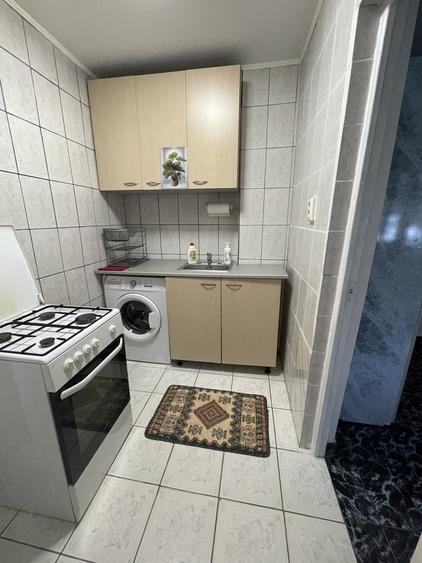 Garsonieră decomandată în Brâncoveanu