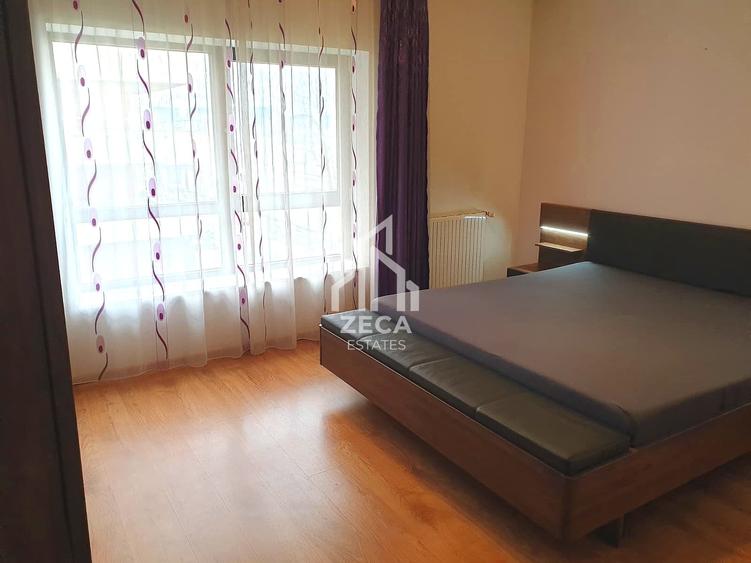 Apartament cu 4 camere decomandat, mobilat în Tei