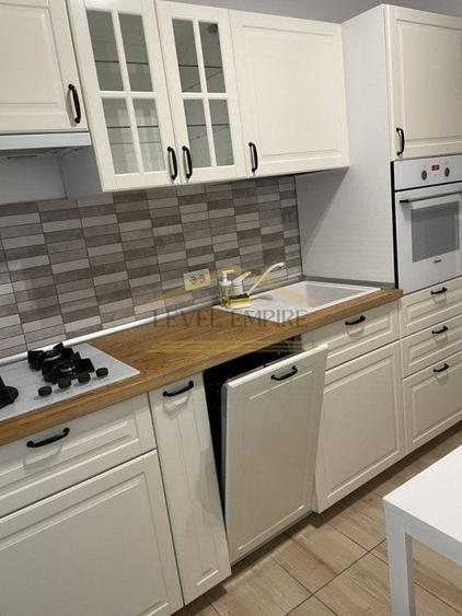 Apartament cu 2 camere semidecomandat, mobilat în Gorjului