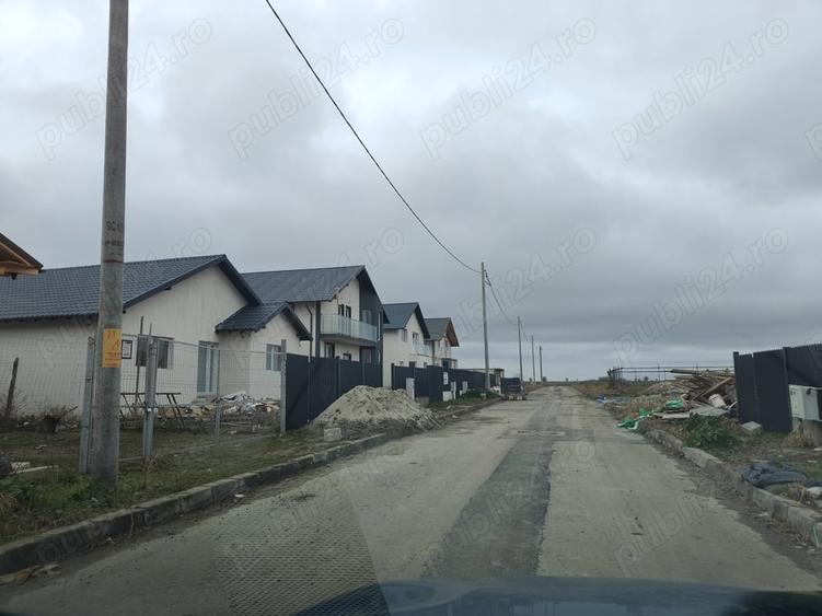Casă cu 5 camere cu Teren 492 Mp în Cumpăna