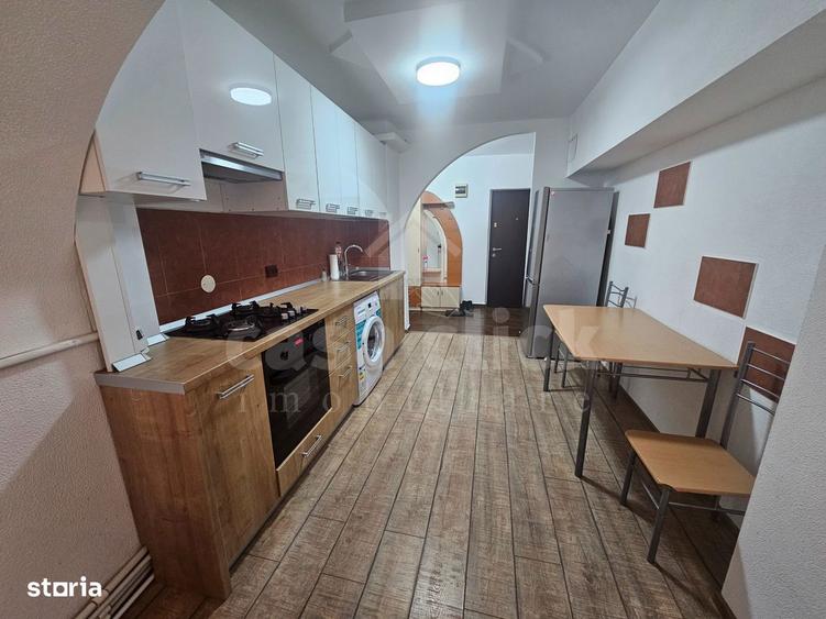 Apartament cu 2 camere decomandat, mobilat în Mazepa 1