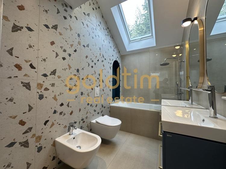 Duplex cu 4 camere cu Canalizare în Iancu Nicolae