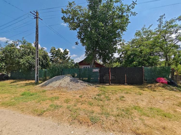 Casă cu Teren 900 Mp în Brăgăreasa