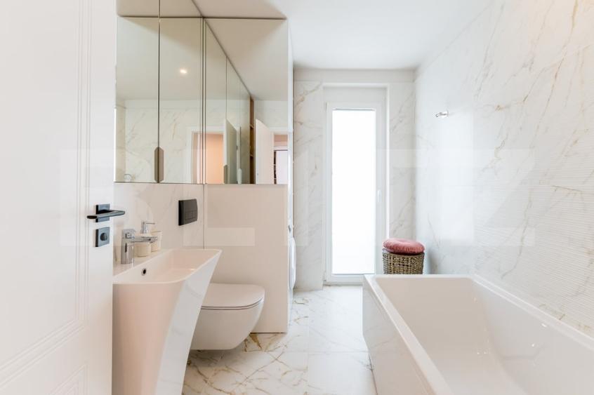 Apartament 3 camere, 95 mp, 2 parcari, zona UMF - 17