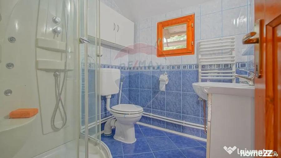 Casă cu 7 camere cu Teren 800 Mp în Purcăreni