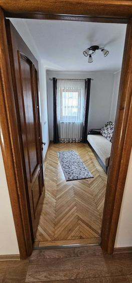 Apartament cu 3 camere decomandat în Drumul Carului
