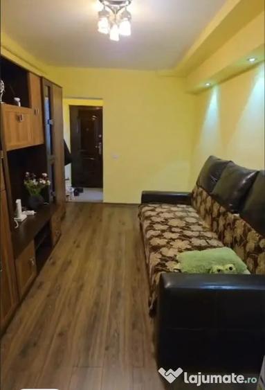 Garsonieră semidecomandată în Căzănești (Râmnicu Vâlcea)