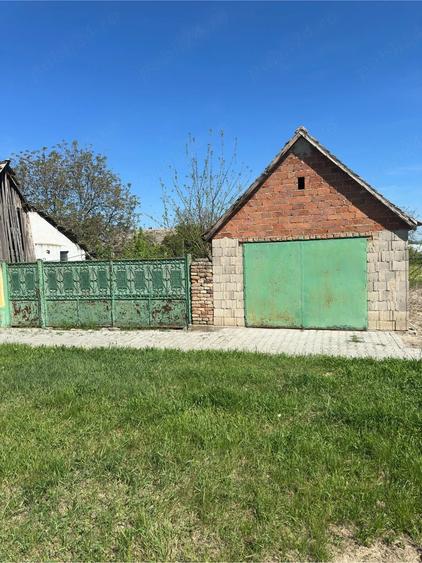 Casă cu Teren 1475 Mp în Toager