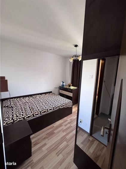 Apartament cu 2 camere semidecomandat în Apărătorii Patriei