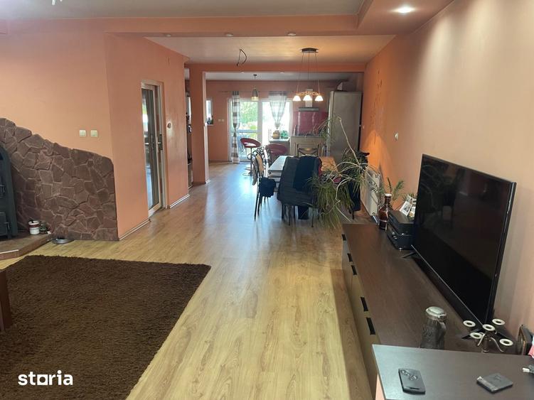 Casă cu 3 camere cu Teren 250 Mp în Cloșca